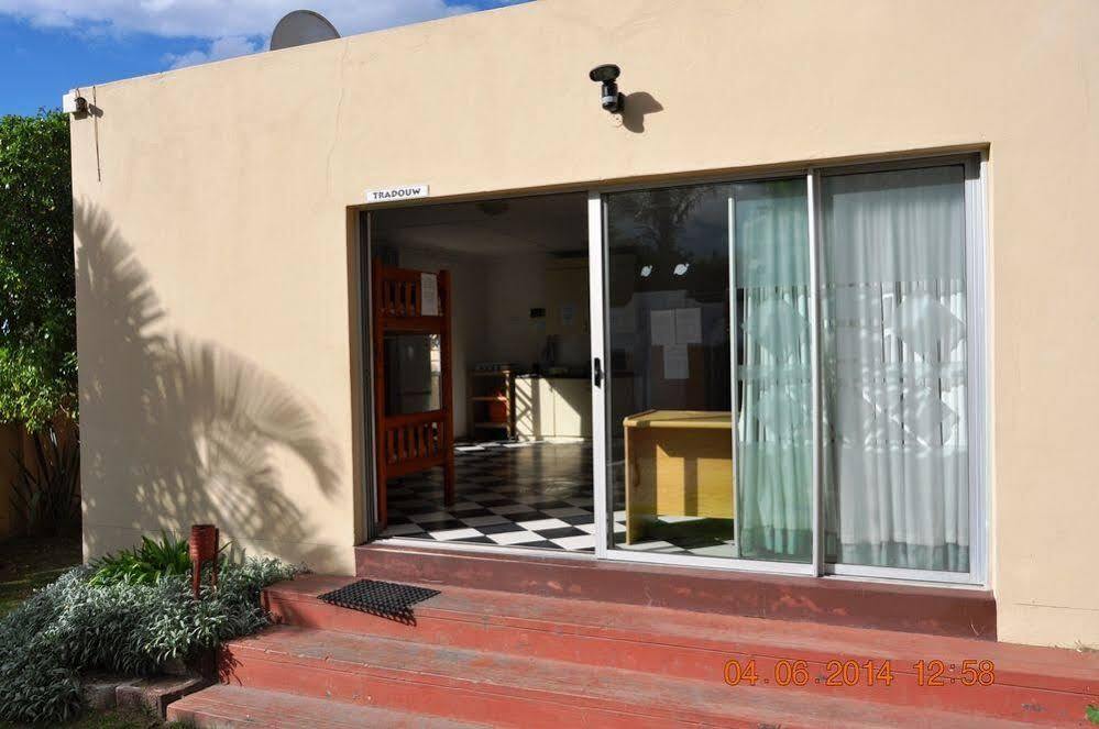 Amakaya Backpackers Travellers Accommodation Plettenberg Bay Exterior photo