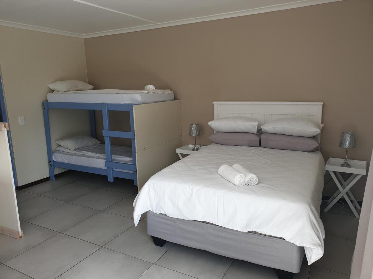 Amakaya Backpackers Travellers Accommodation Plettenberg Bay Exterior photo